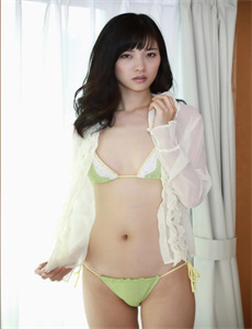 9877美女被虐小游戏/电视剧铁面歌女